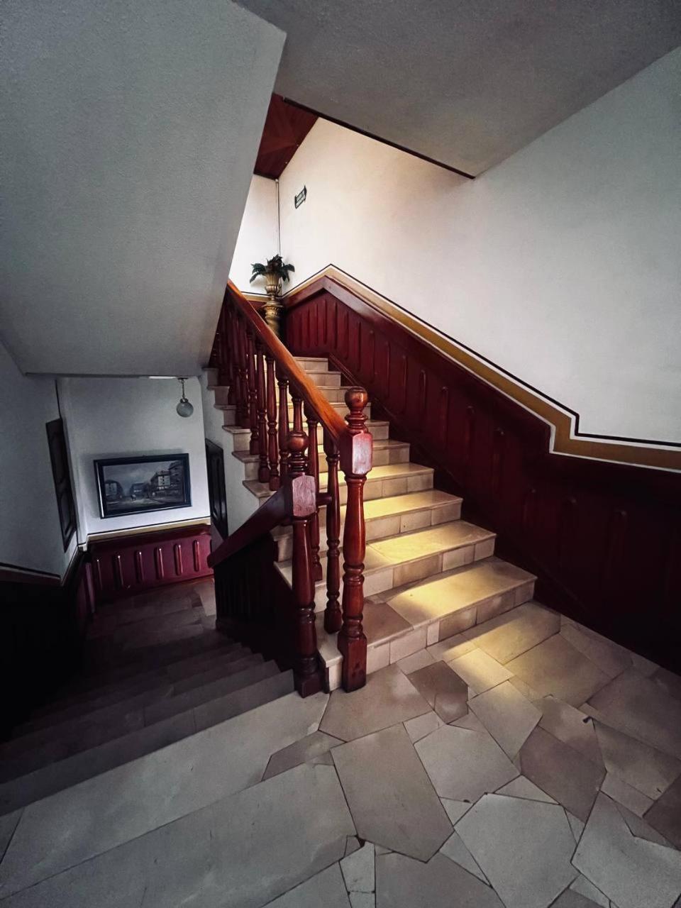 Hotel Metropolitano 로하 외부 사진